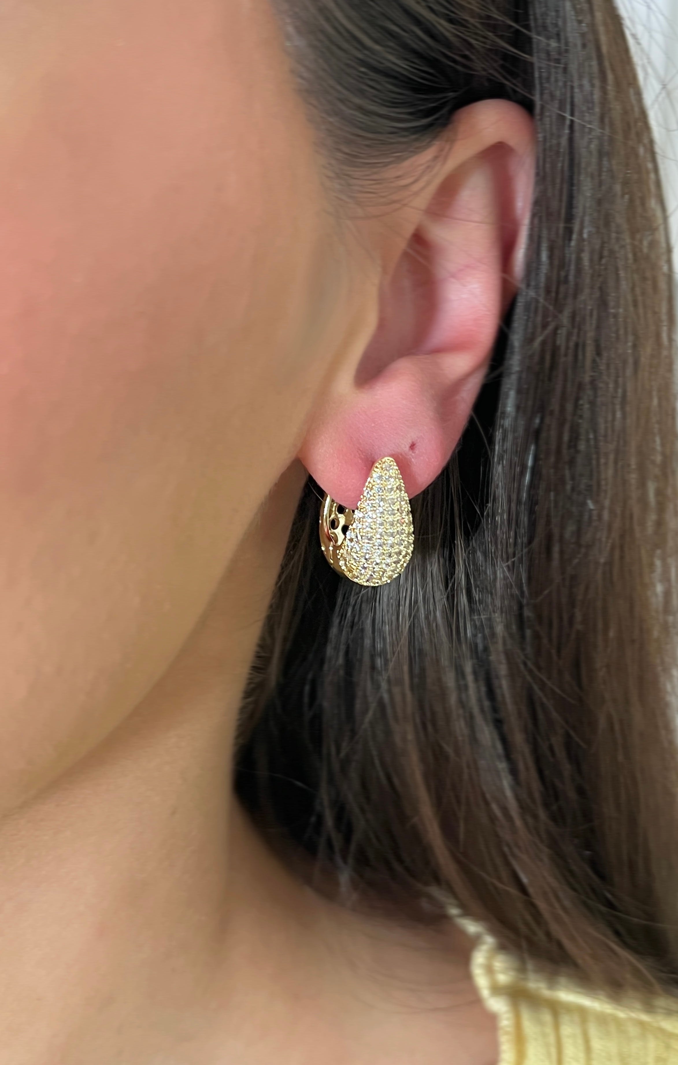 Pavé Drop-Ohrringe