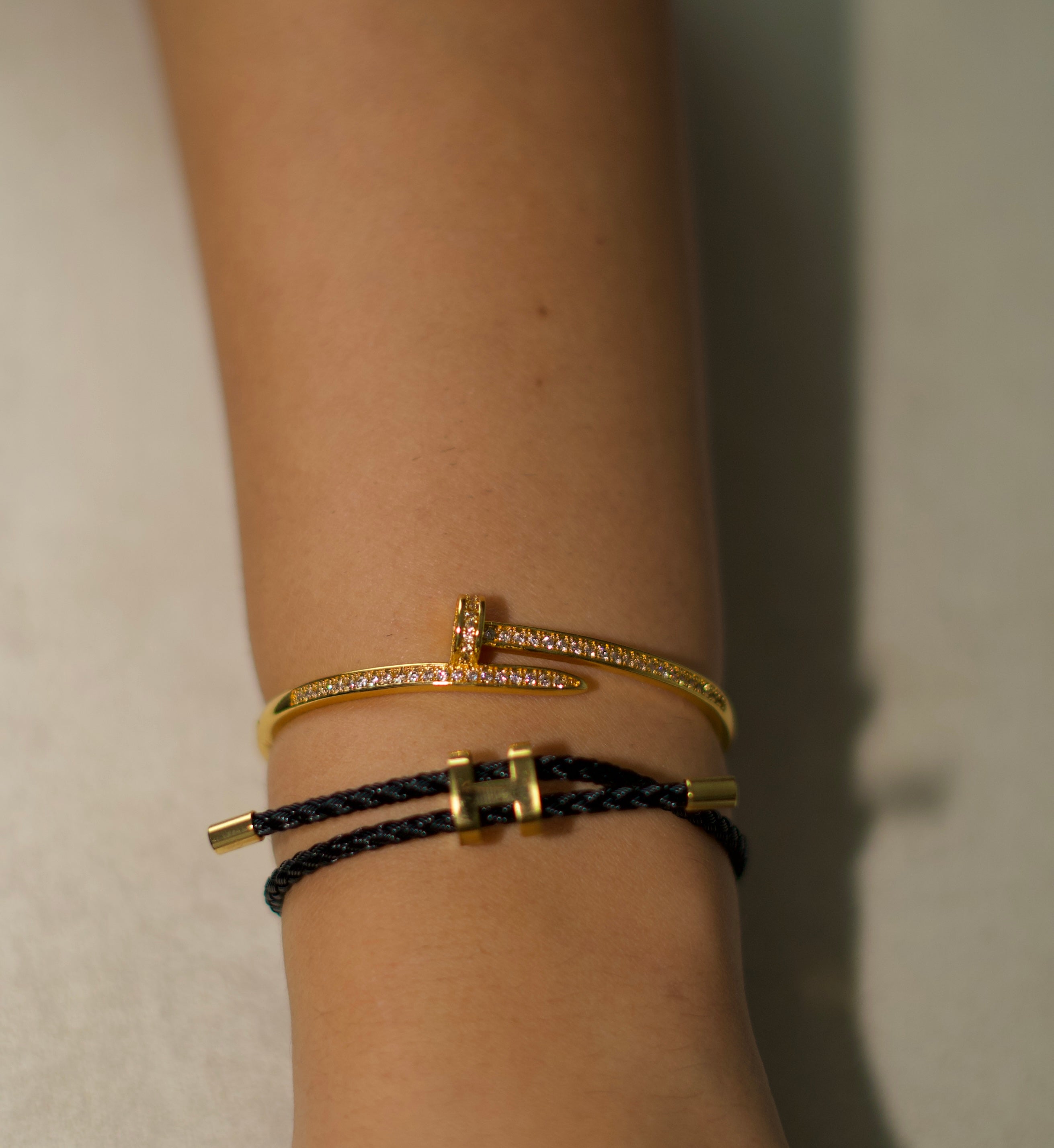 Noir Ribbon